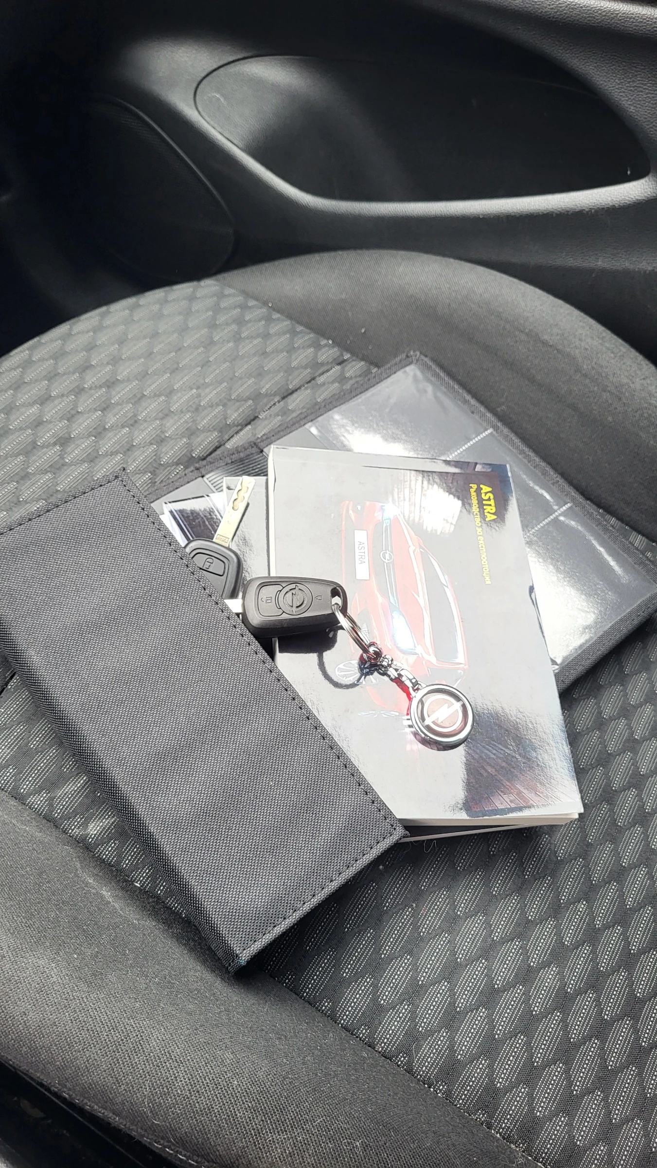 Opel Astra 1.4Т , снимка 11 - Автомобили и джипове - 54279589