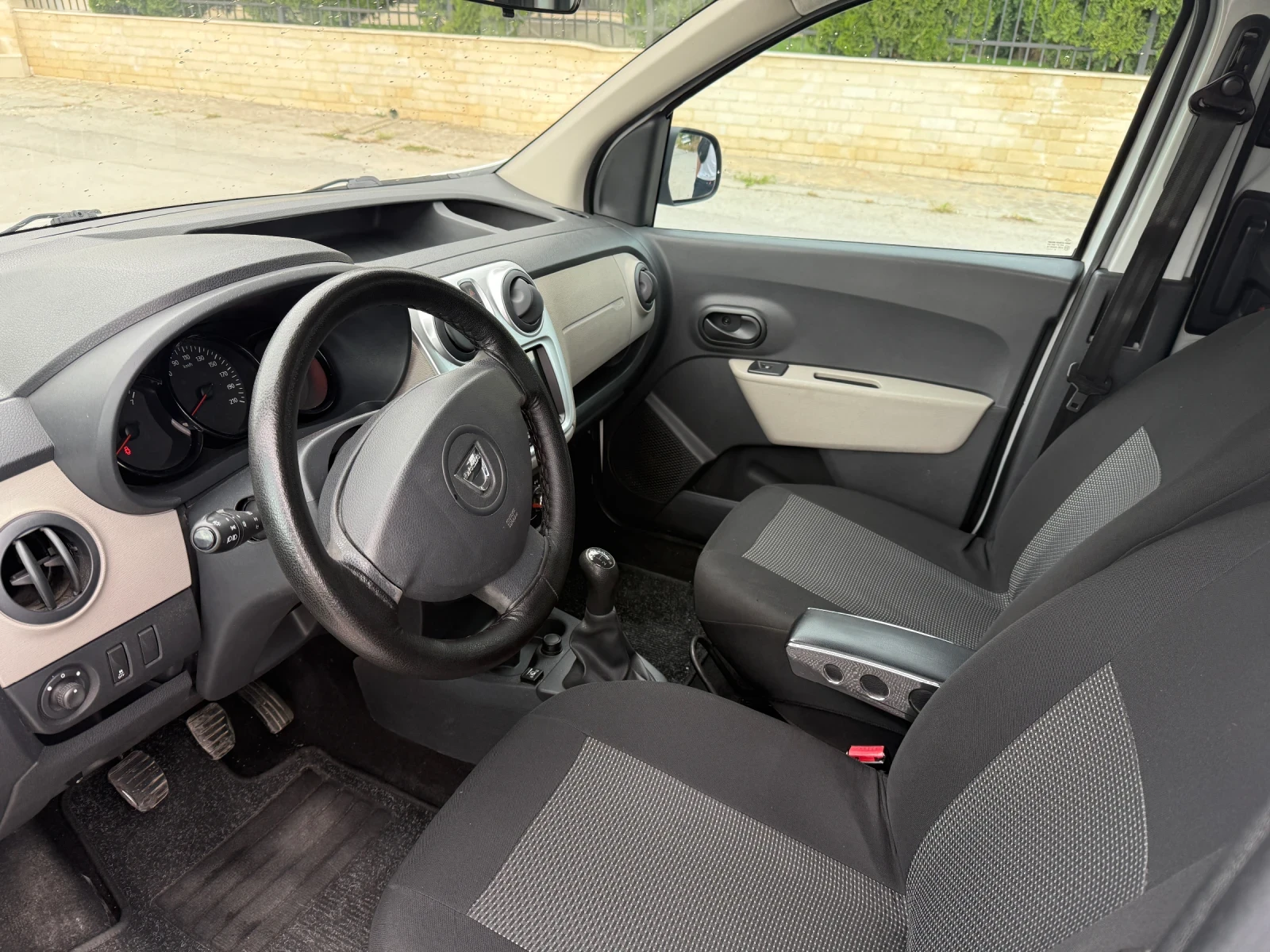Dacia Dokker 1.6i LPG, снимка 6 - Автомобили и джипове - 54742942