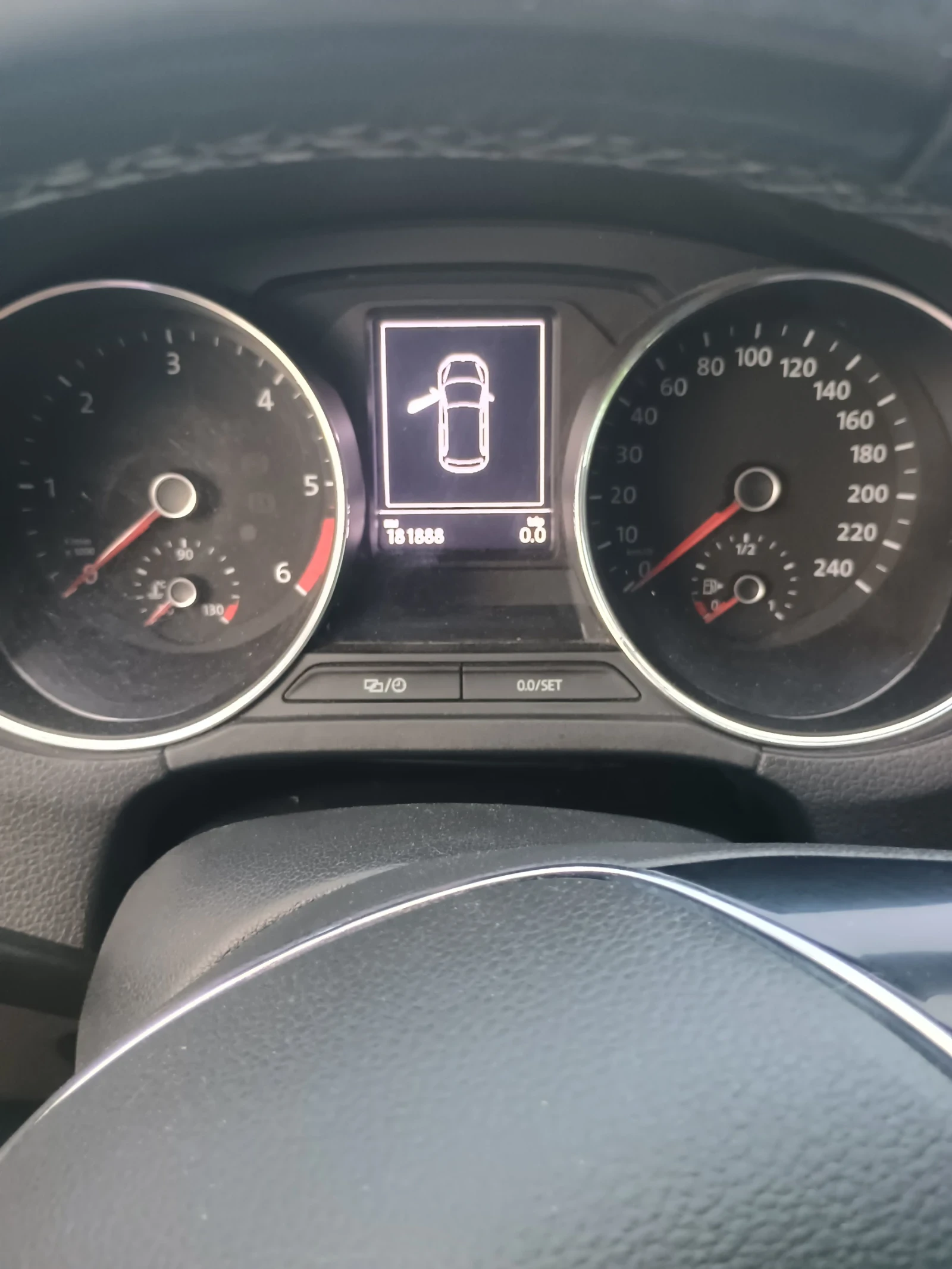 VW Polo, снимка 3 - Автомобили и джипове - 54947619