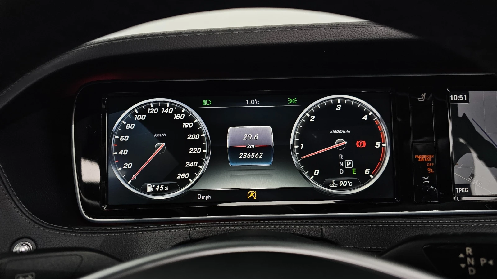 Mercedes-Benz S 350 D* 4Matic* 6.3 Pack* Navi* Pano* Keyless, снимка 11 - Автомобили и джипове - 55245310