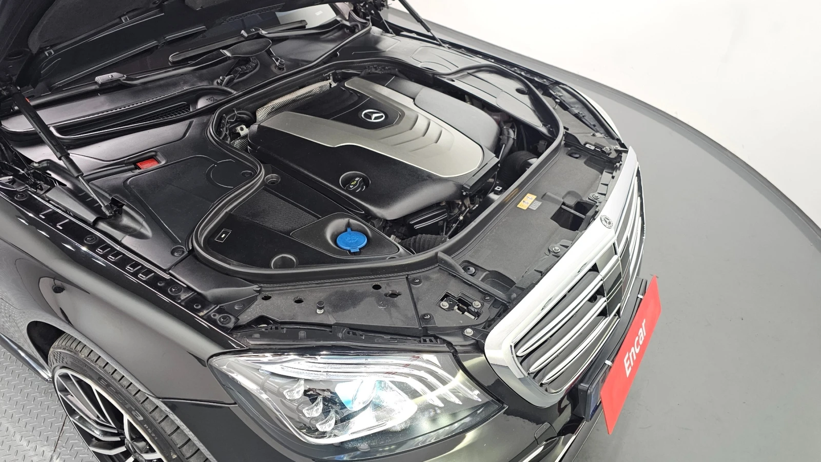 Mercedes-Benz S 350 D* 4Matic* 6.3 Pack* Navi* Pano* Keyless, снимка 17 - Автомобили и джипове - 55245310