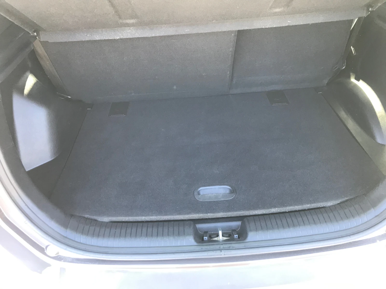 Hyundai Ix20 1.6I AVTOMAT , снимка 11 - Автомобили и джипове - 55772391