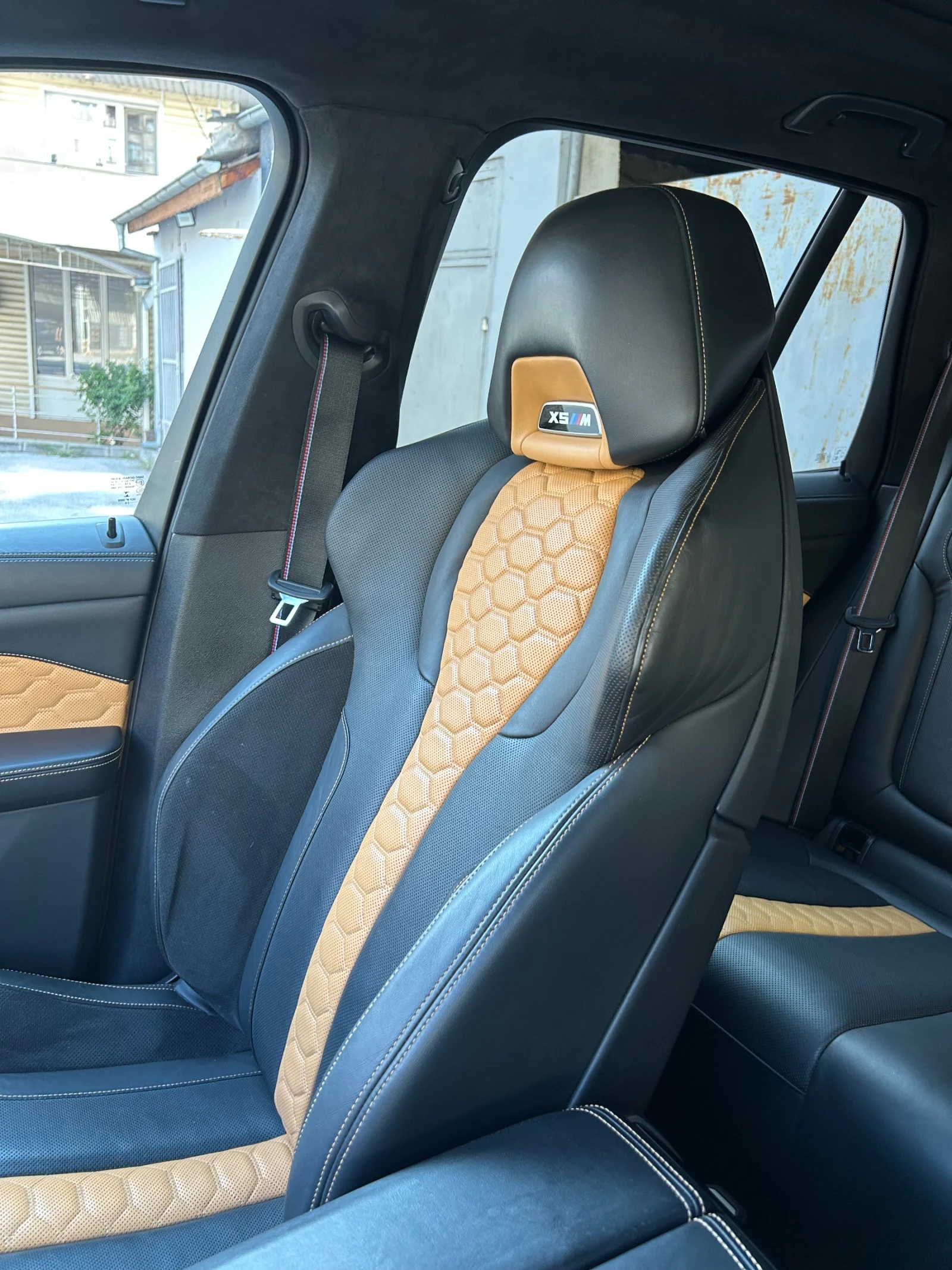 BMW X5M COMPETITION edition , снимка 8 - Автомобили и джипове - 56112036