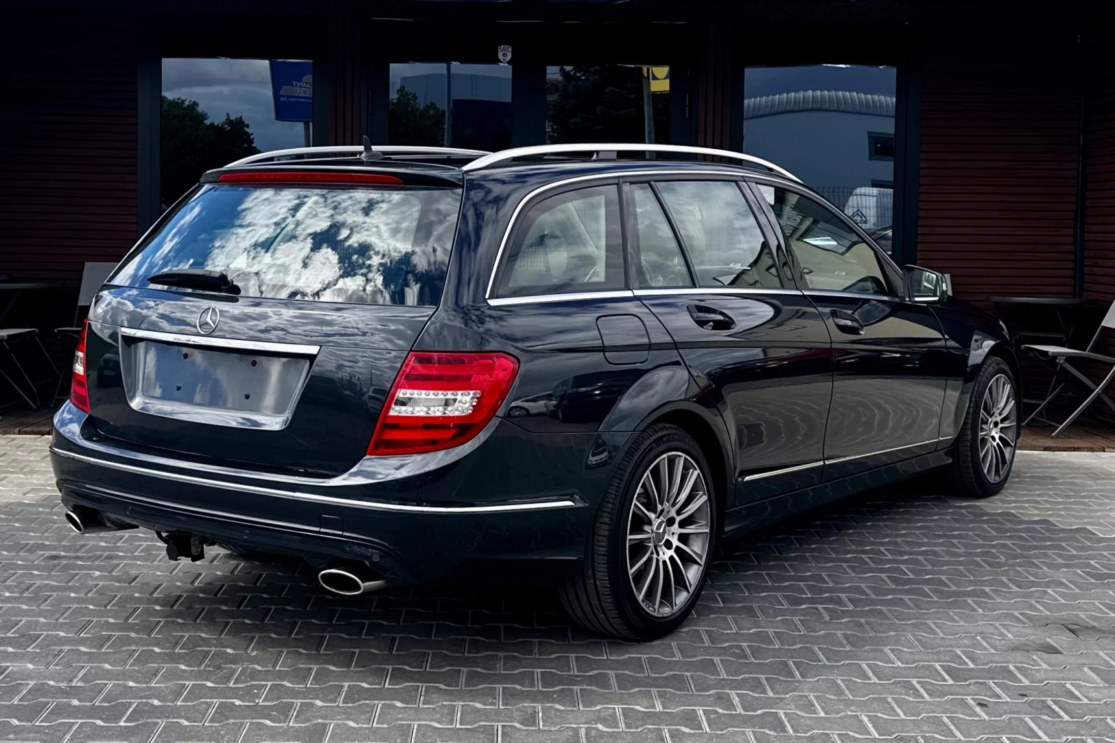 Mercedes-Benz C 300 4 Matic Памет* Масаж* Камера, снимка 6 - Автомобили и джипове - 56210696