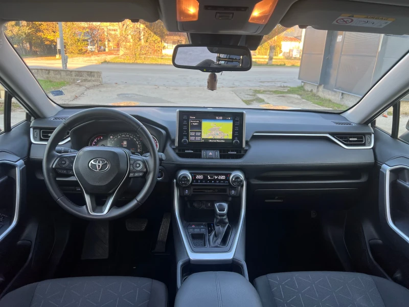 Toyota Rav4 2.0 Бензин, снимка 9 - Автомобили и джипове - 52406193