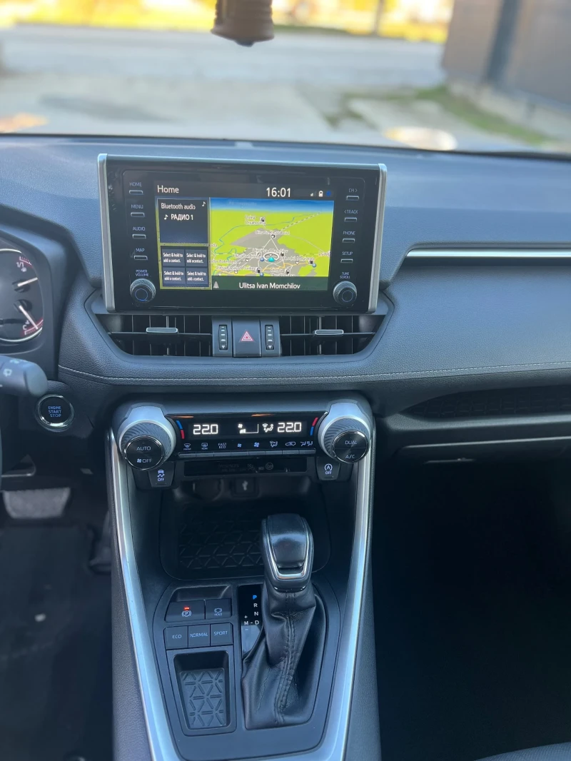 Toyota Rav4 2.0 Бензин, снимка 12 - Автомобили и джипове - 52406193