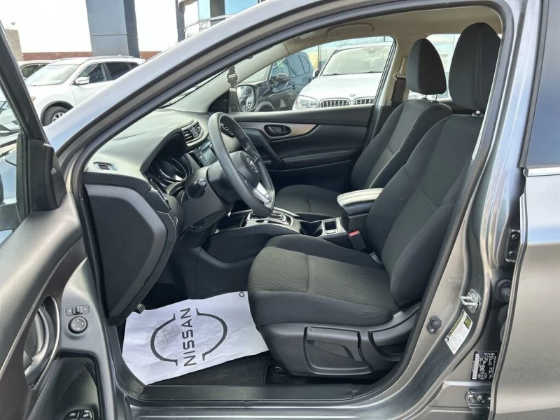 Nissan Qashqai S * * AWD * * CARFAX * * АВТО КРЕДИТ * * , снимка 8 - Автомобили и джипове - 52861423