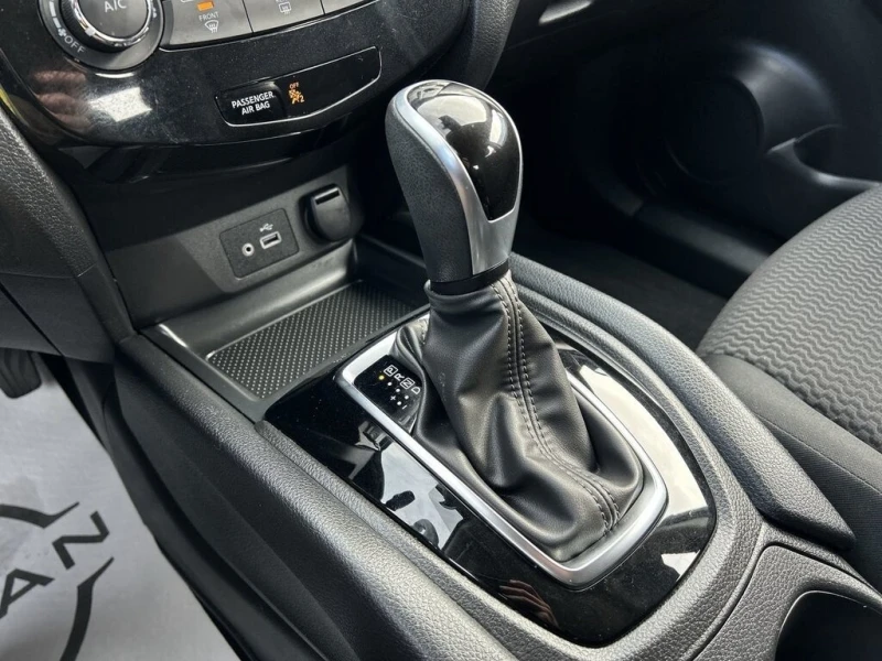 Nissan Qashqai S * * AWD * * CARFAX * * АВТО КРЕДИТ * * , снимка 14 - Автомобили и джипове - 52861423