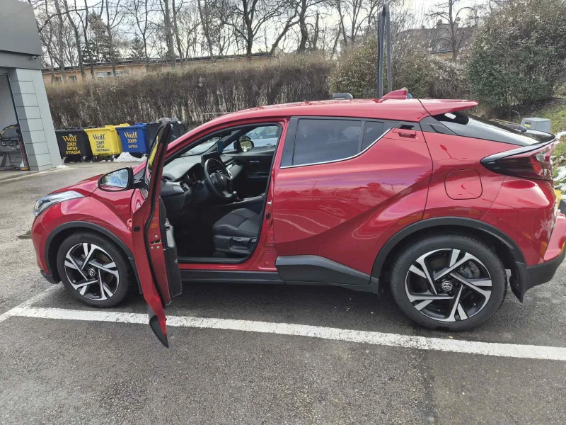 Toyota C-HR 1.8 Hybrid, снимка 4 - Автомобили и джипове - 53097466