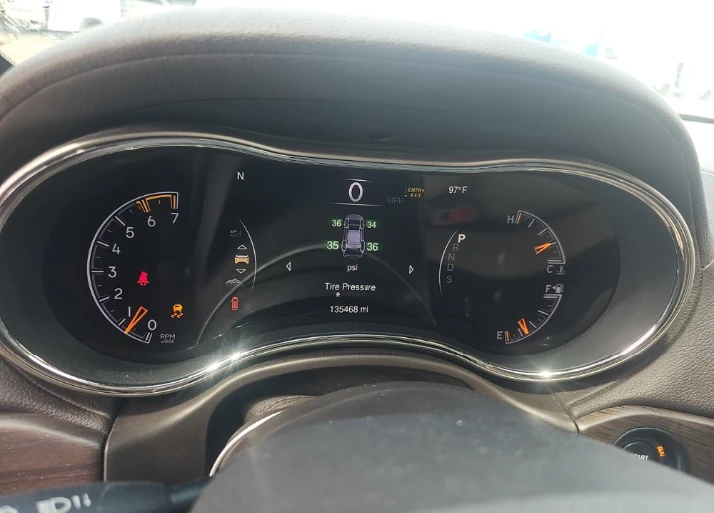 Jeep Grand cherokee Overland* 8ZF* МНОГО ЗАПАЗЕНА* ФИКСИРАНА ЦЕНА* , снимка 7 - Автомобили и джипове - 55790192