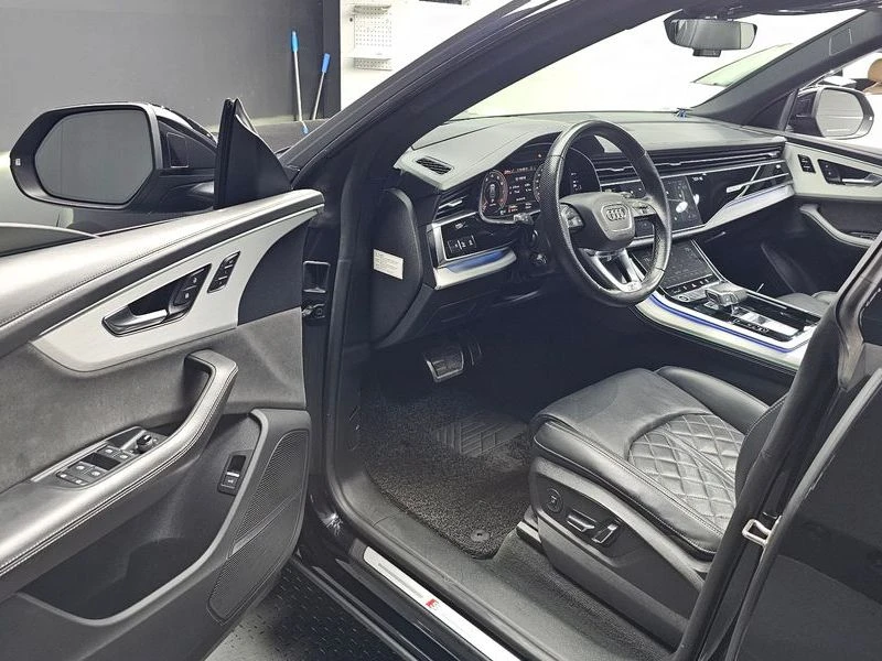 Audi Q8 3.0 DCB Automatic, снимка 10 - Автомобили и джипове - 55800808