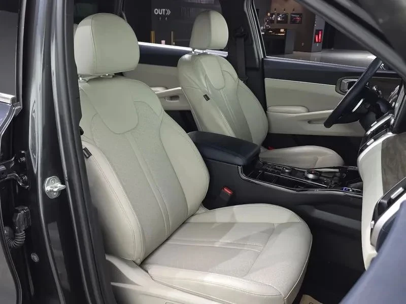 Kia Sorento, снимка 12 - Автомобили и джипове - 56714955