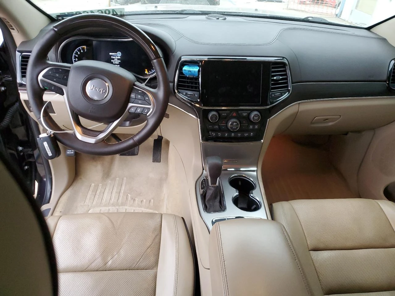 Jeep Grand cherokee OVERLAND Въздух* Пано* Дистроник* Обдух* M.Toчка*  - изображение 7