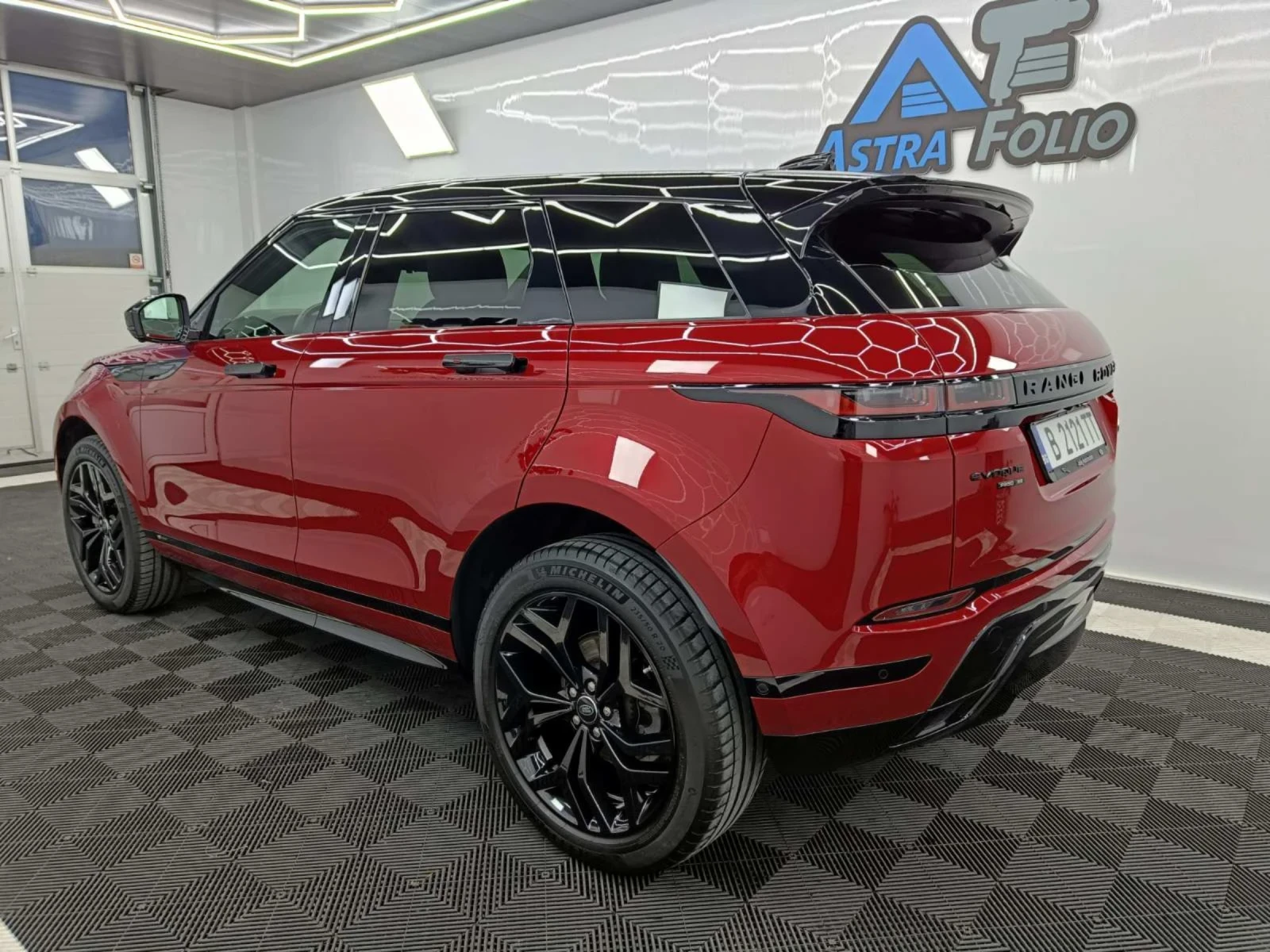Land Rover Range Rover Evoque P250 MHEV Хибрид - изображение 4