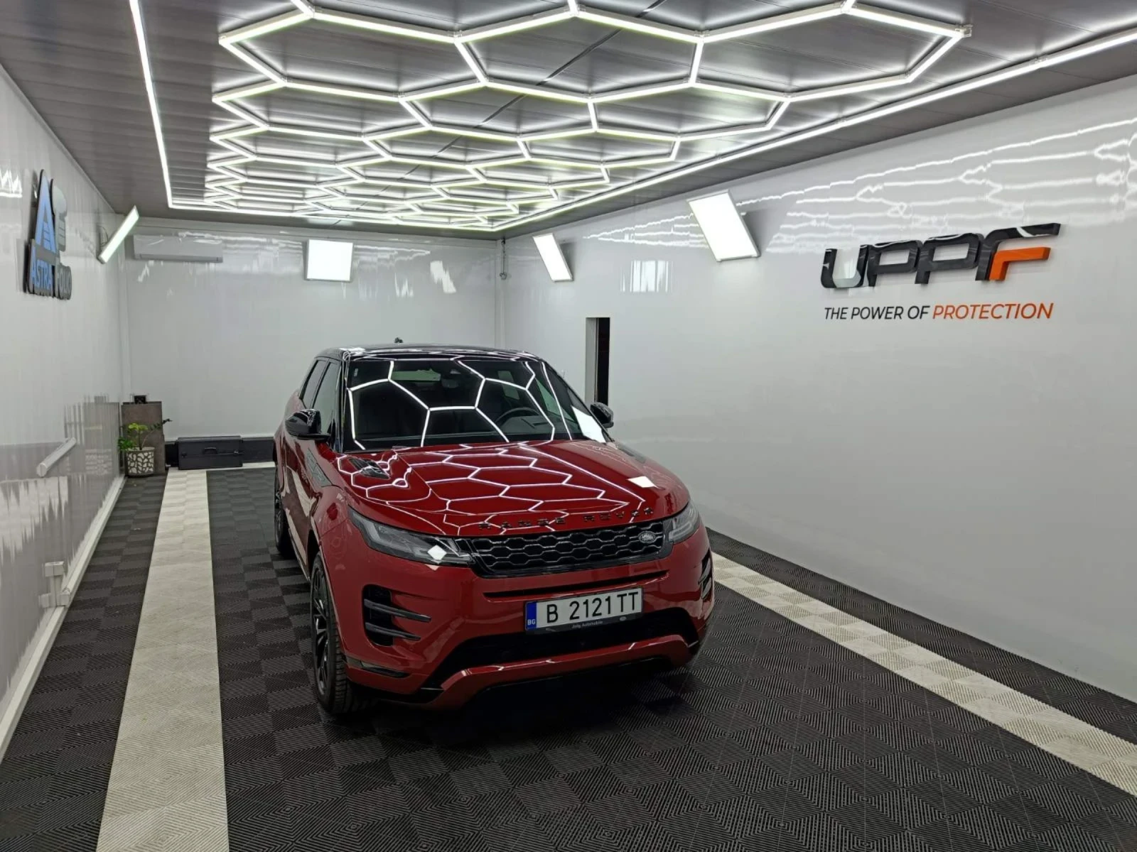 Land Rover Range Rover Evoque P250 MHEV Хибрид - изображение 3