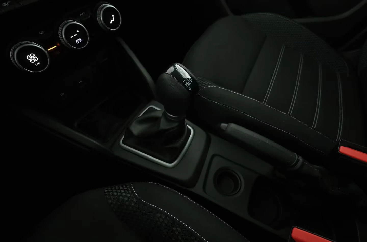 Dacia Duster 1.3TCe/COMFORT/130HP/NAVI/360CAM/PDC/KLESS/812f | Mobile.bg   15