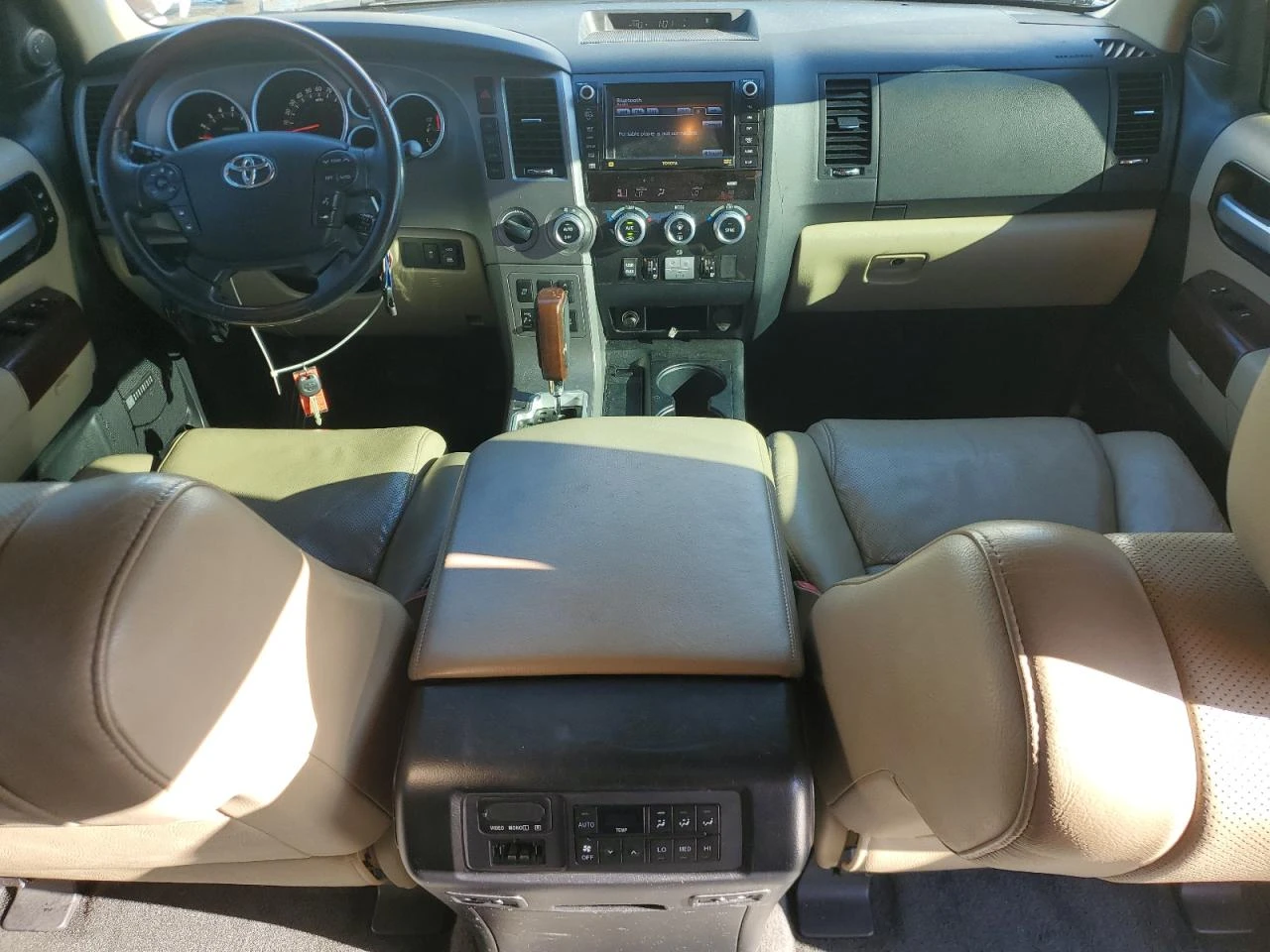 Toyota Sequoia PLATINUM - изображение 8