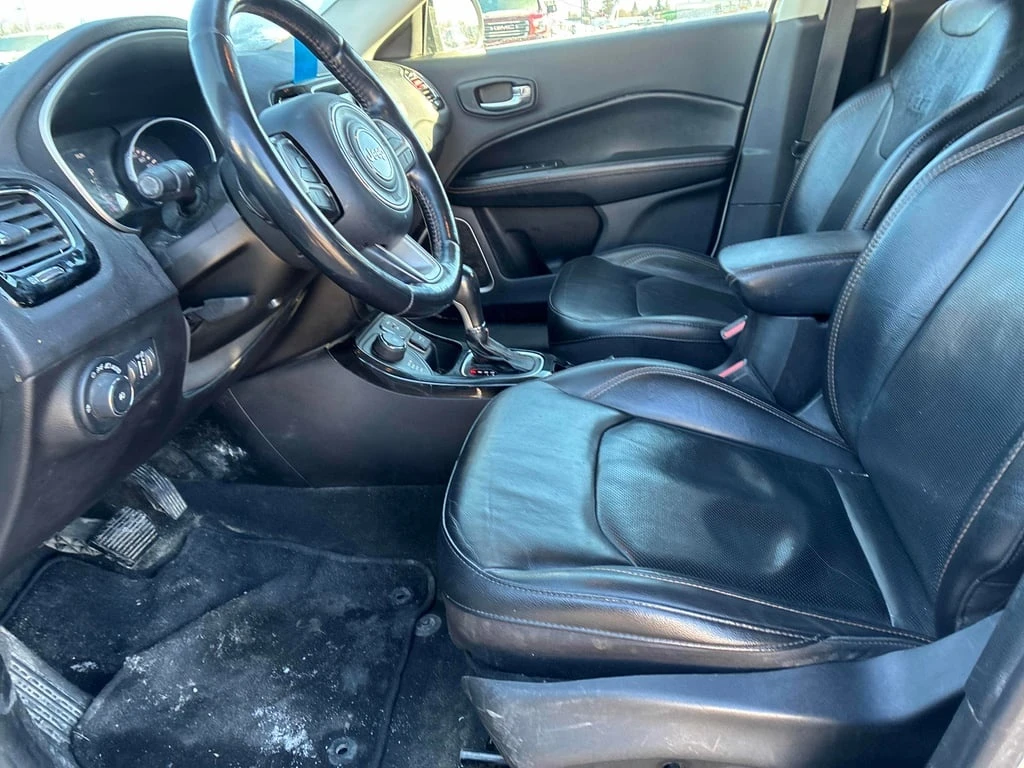 Jeep Compass * Limited * CARFAX * ПОДГРЕВИ * ЗАДНА КАМЕРА - изображение 5