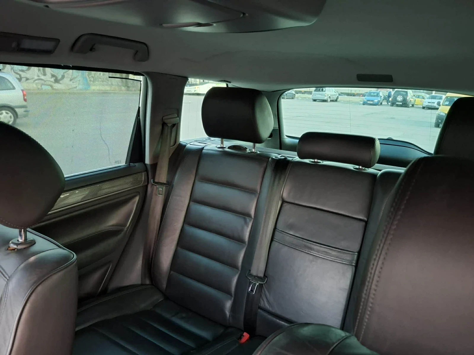 VW Touareg, снимка 6 - Автомобили и джипове - 53740056