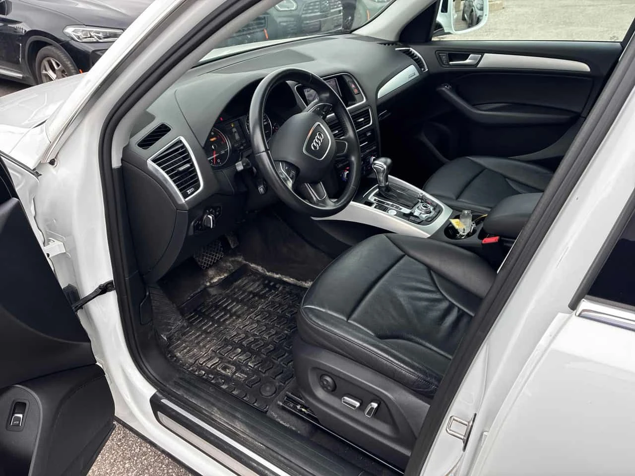 Audi Q5 | Technik | ПАНОРАМА | ПОДГРЕВИ | ДВА КЛЮЧА | , снимка 5 - Автомобили и джипове - 54297070