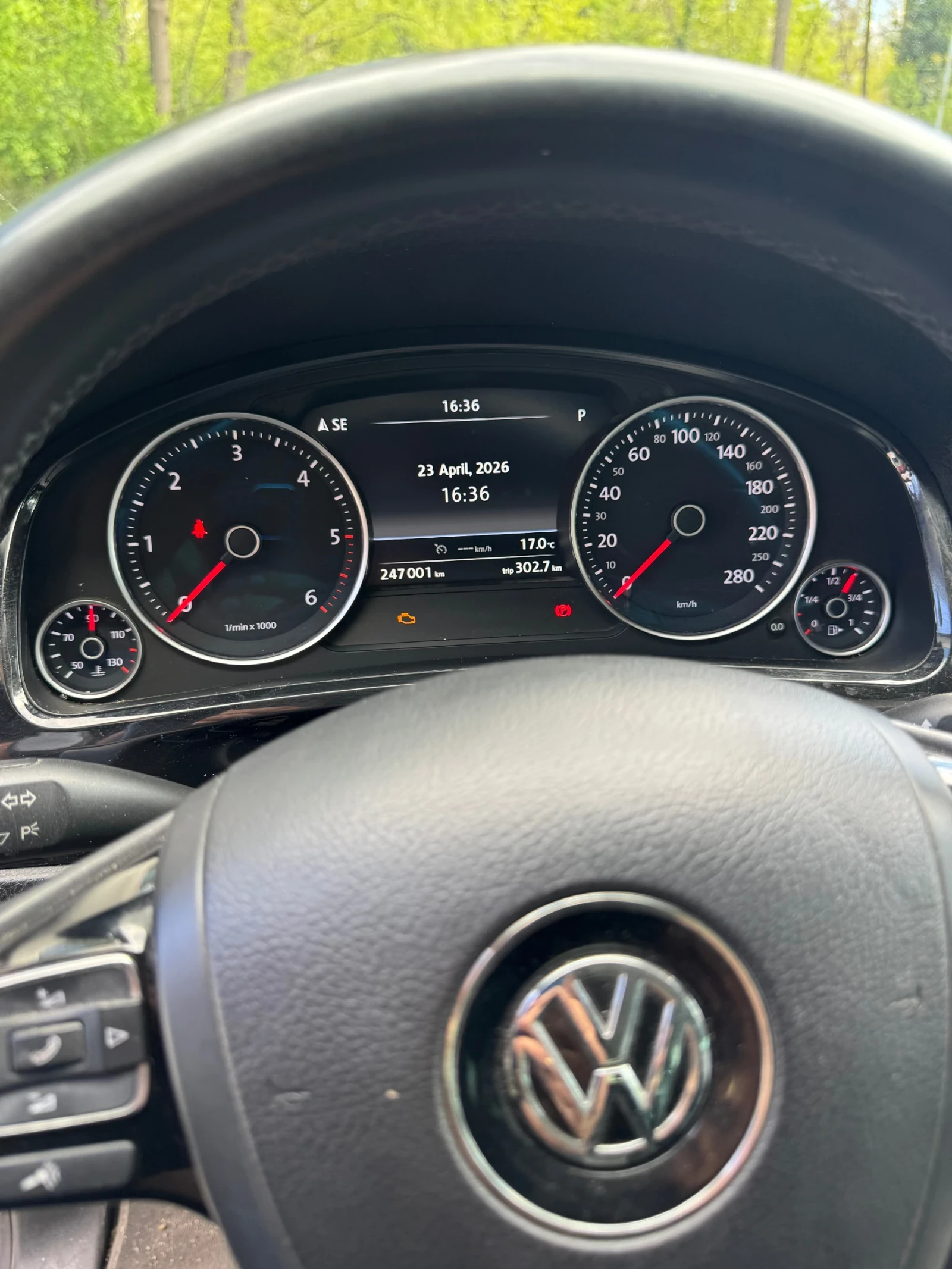 VW Touareg 3.0 tdi, снимка 7 - Автомобили и джипове - 54334766