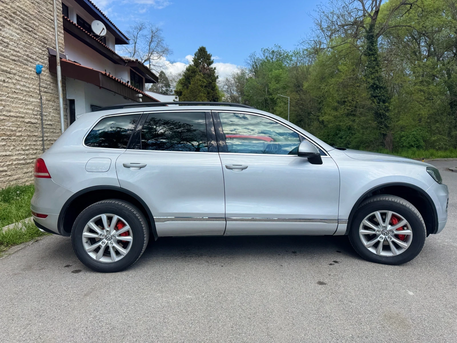 VW Touareg 3.0 tdi, снимка 3 - Автомобили и джипове - 54334766