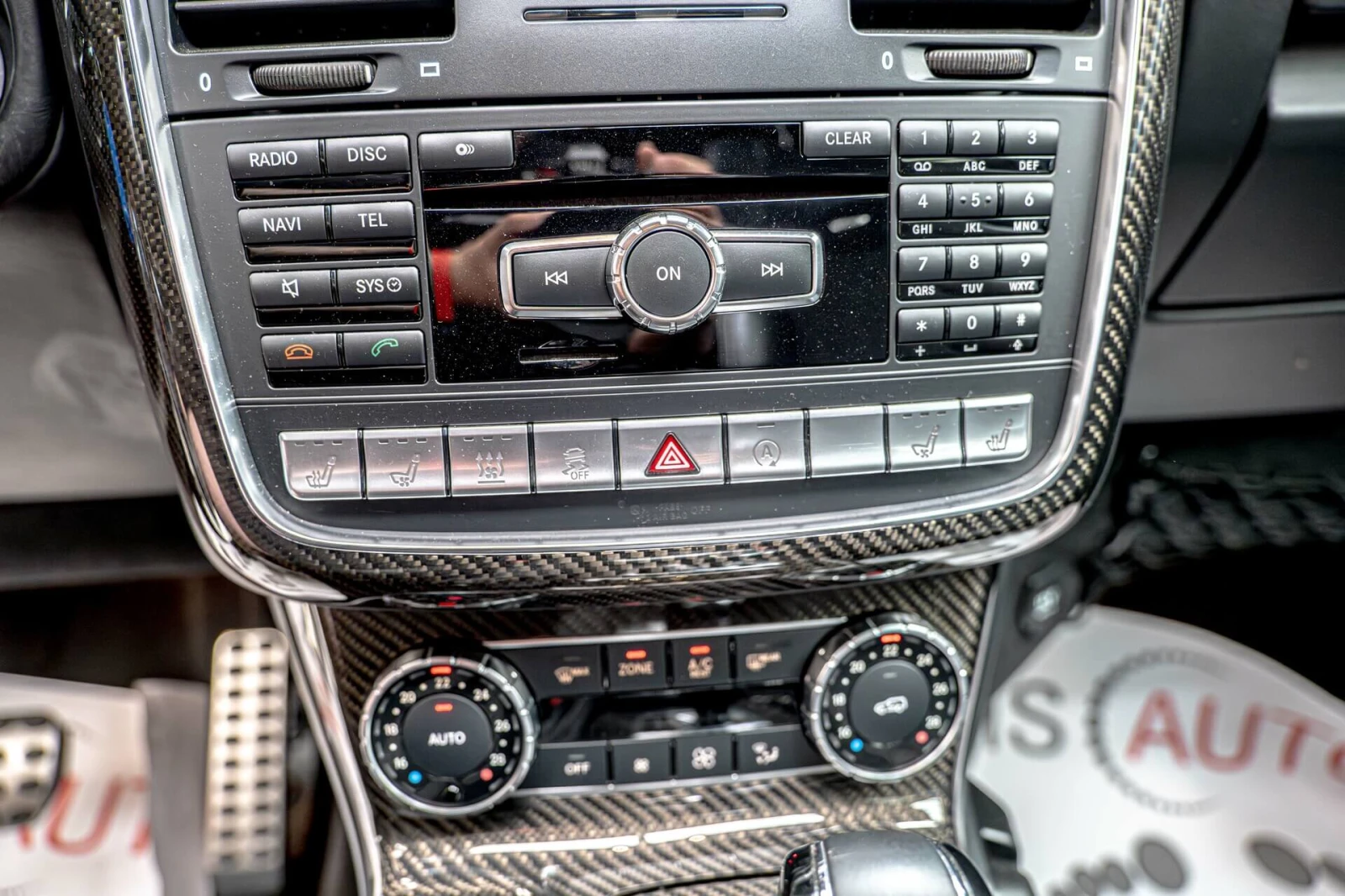 Mercedes-Benz G 500 4x4?/Designo/Carbon/Harman Kardon/Обдухване/Камера, снимка 13 - Автомобили и джипове - 54717841