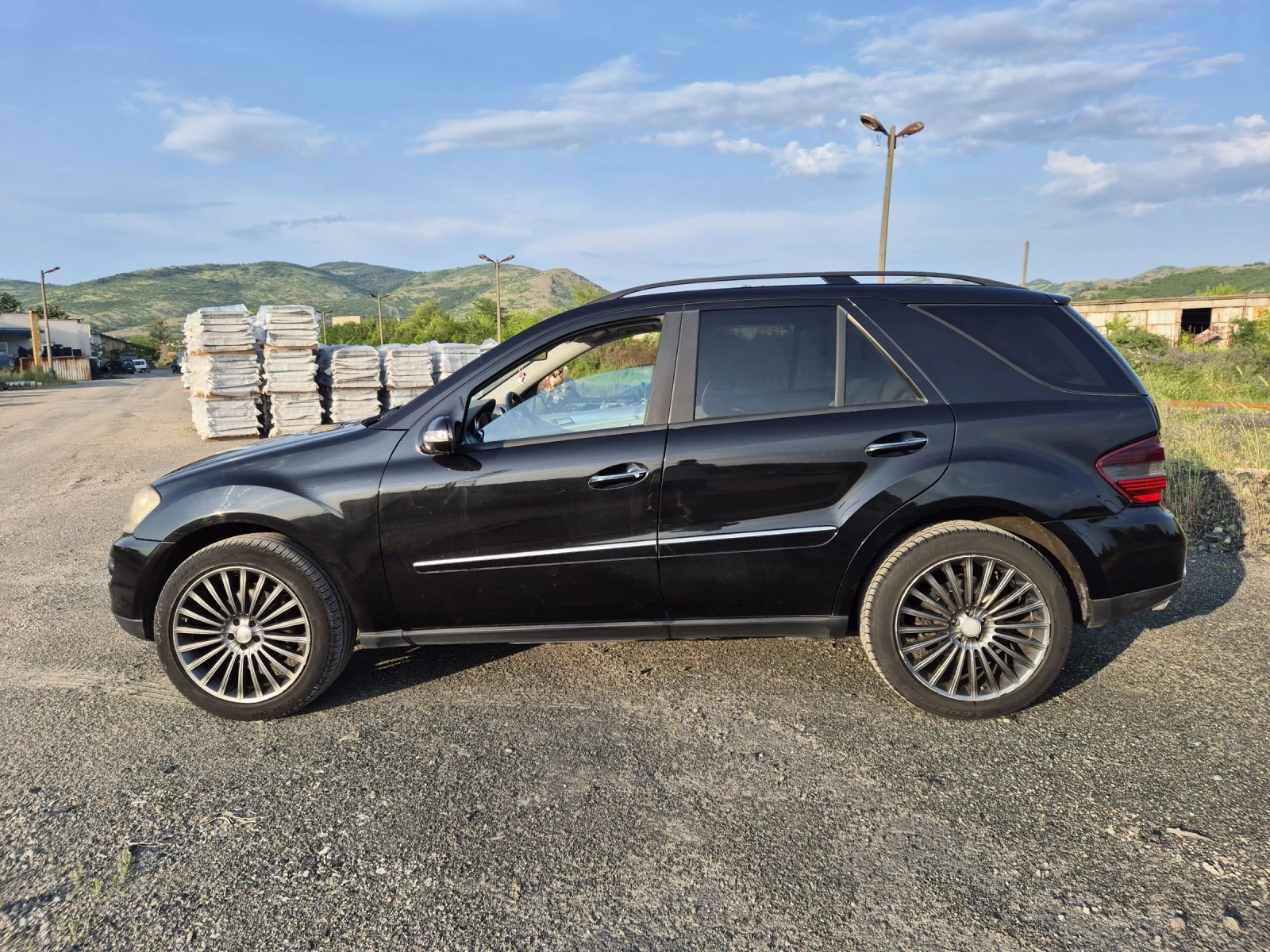 Mercedes-Benz ML 320, снимка 4 - Автомобили и джипове - 54812992