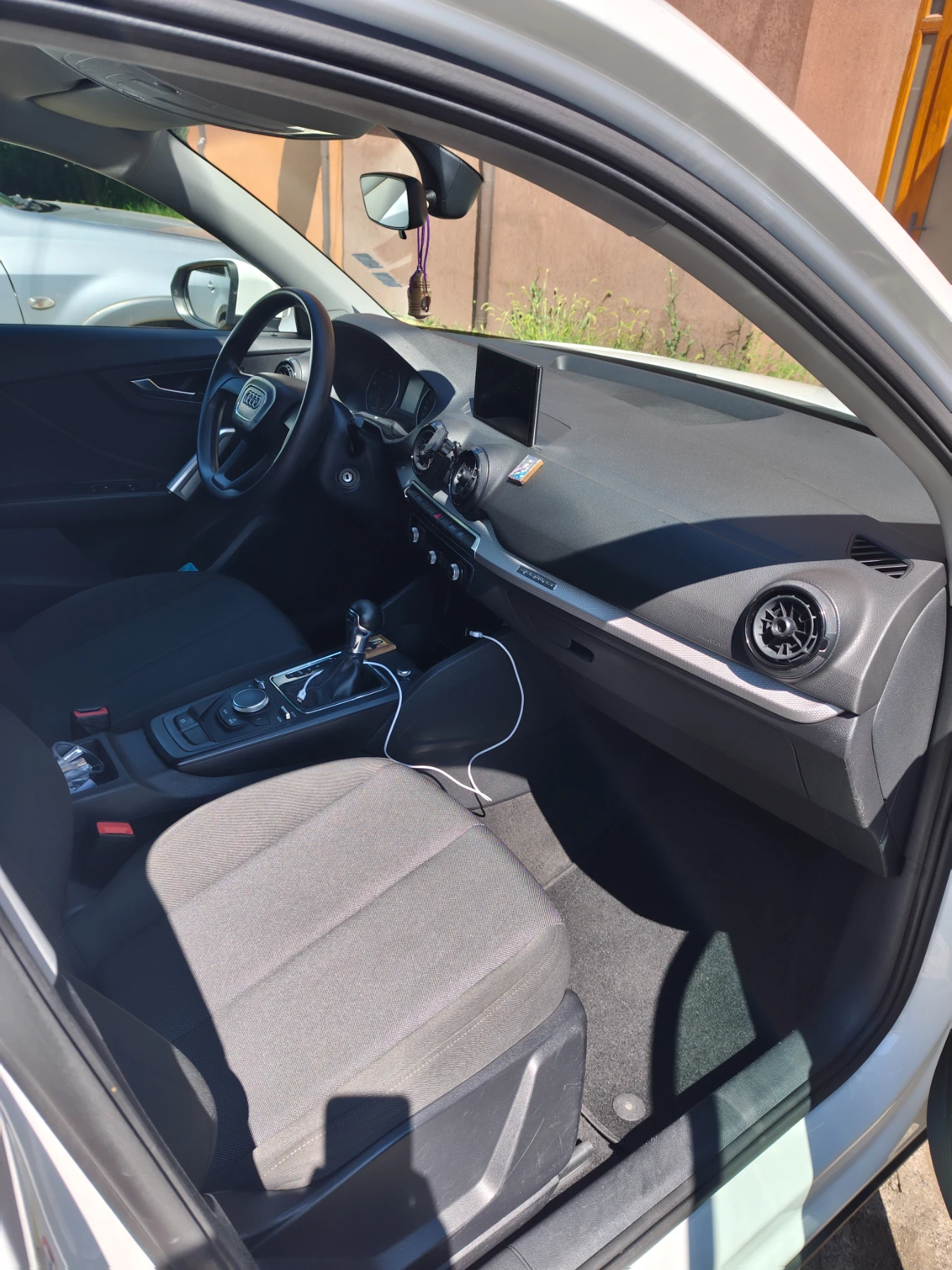 Audi Q2, снимка 8 - Автомобили и джипове - 55285911