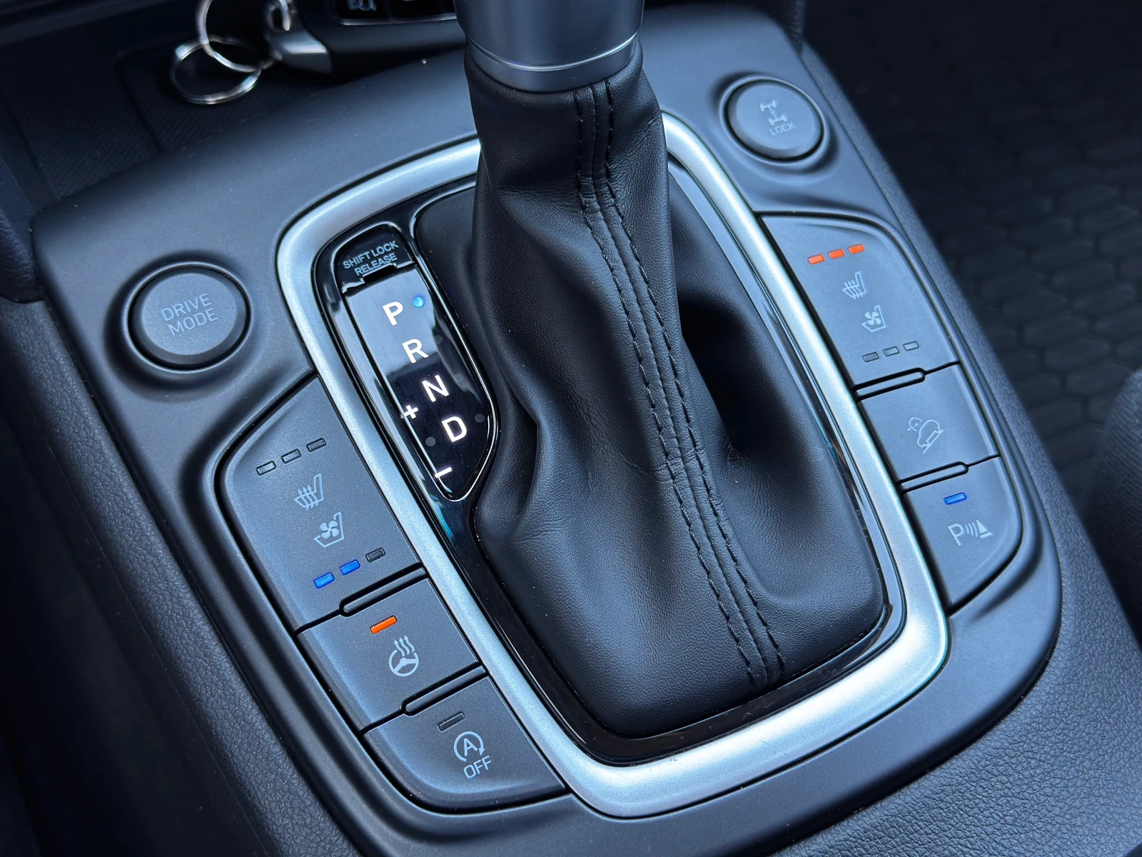 Hyundai Kona 1.6 T-GDI 4WD Premium 🇩🇪, снимка 13 - Автомобили и джипове - 55709746
