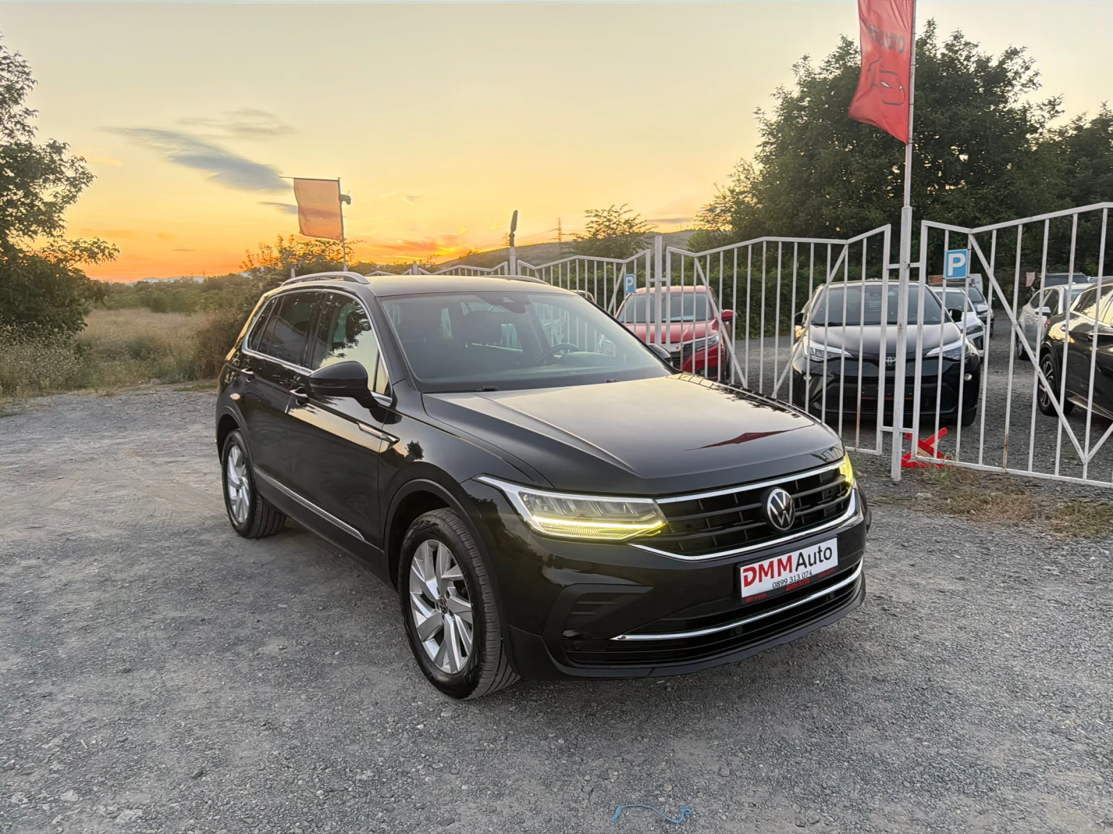 VW Tiguan FACELIFT / 4MOTION / ЕВРО6 / CARPLAY / WAZE , снимка 3 - Автомобили и джипове - 55839101