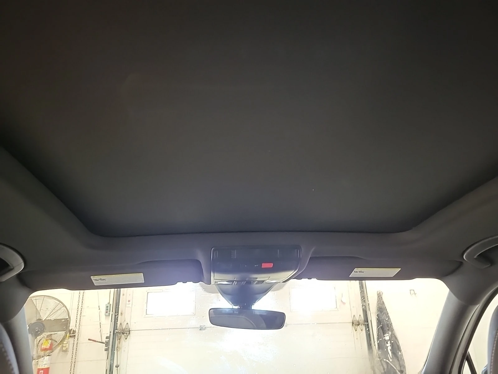 VW Tiguan * COMFORTLINE R LINE BLACK EDITION * CARFAX * БЕЗ , снимка 12 - Автомобили и джипове - 55993451