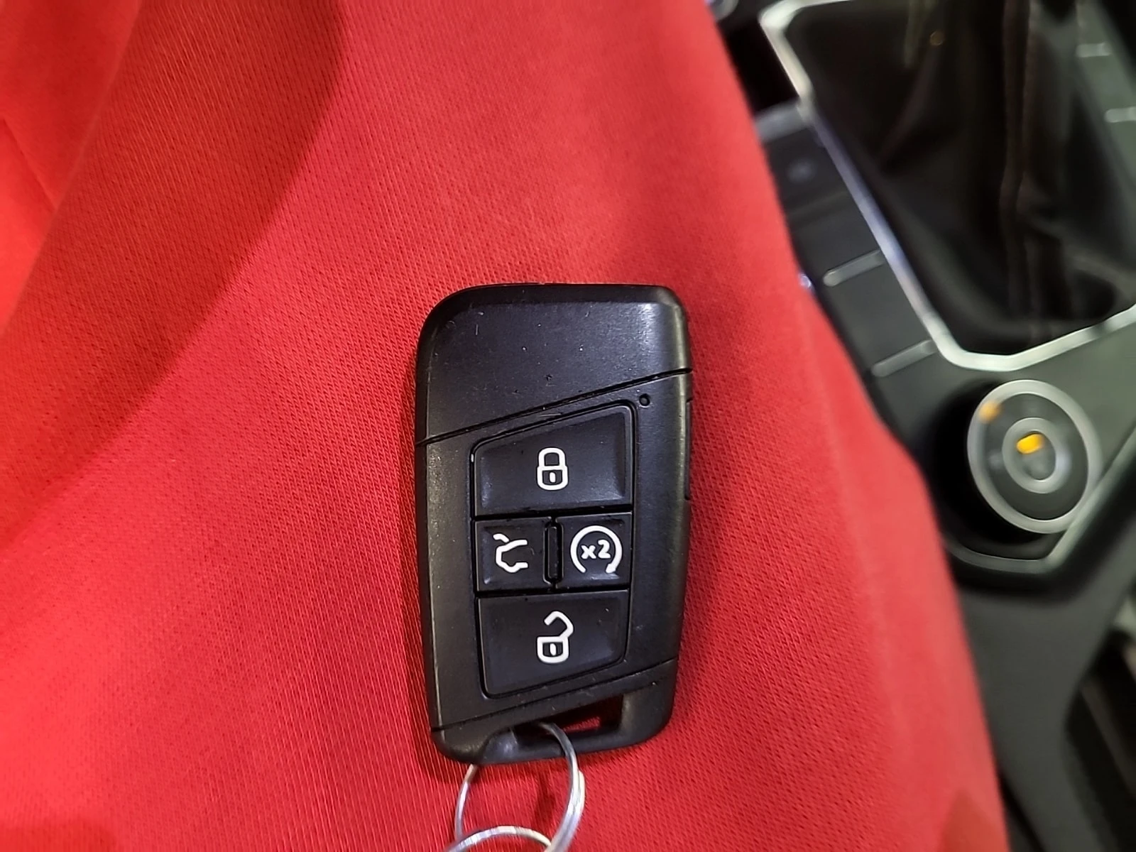 VW Tiguan * COMFORTLINE R LINE BLACK EDITION * CARFAX * БЕЗ , снимка 8 - Автомобили и джипове - 55993451