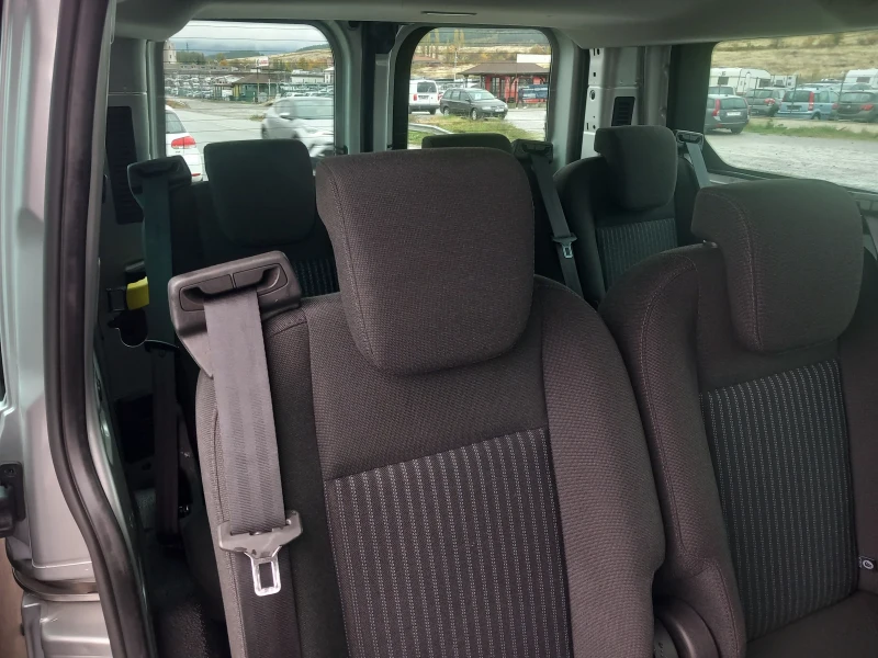 Ford Transit Custom 8+ 1, снимка 12 - Бусове и автобуси - 52405640