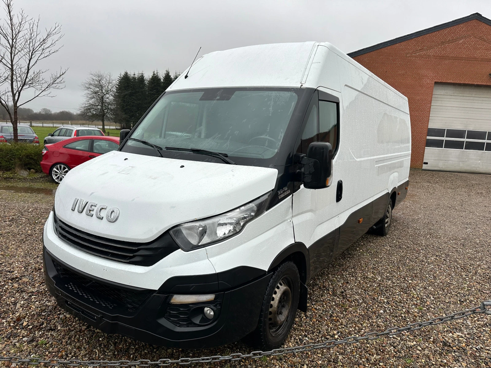 Iveco Daily 35S18 MAXI 16m3 - изображение 2