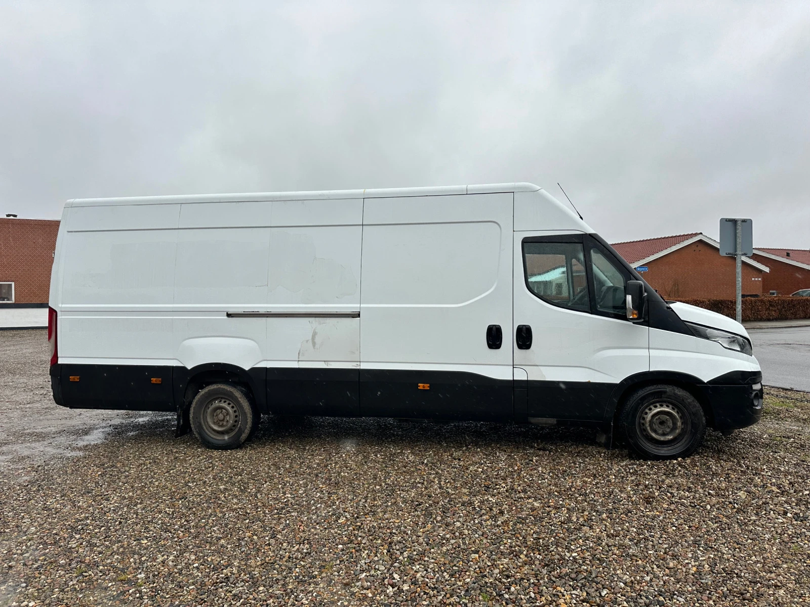 Iveco Daily 35S18 MAXI 16m3 - изображение 4