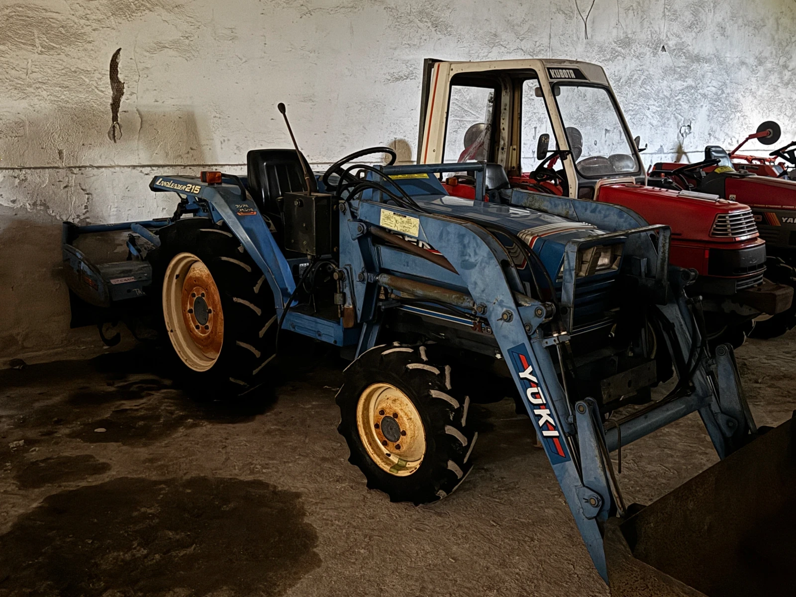 Трактор ISEKI TA 215, снимка 2 - Селскостопанска техника - 55042254