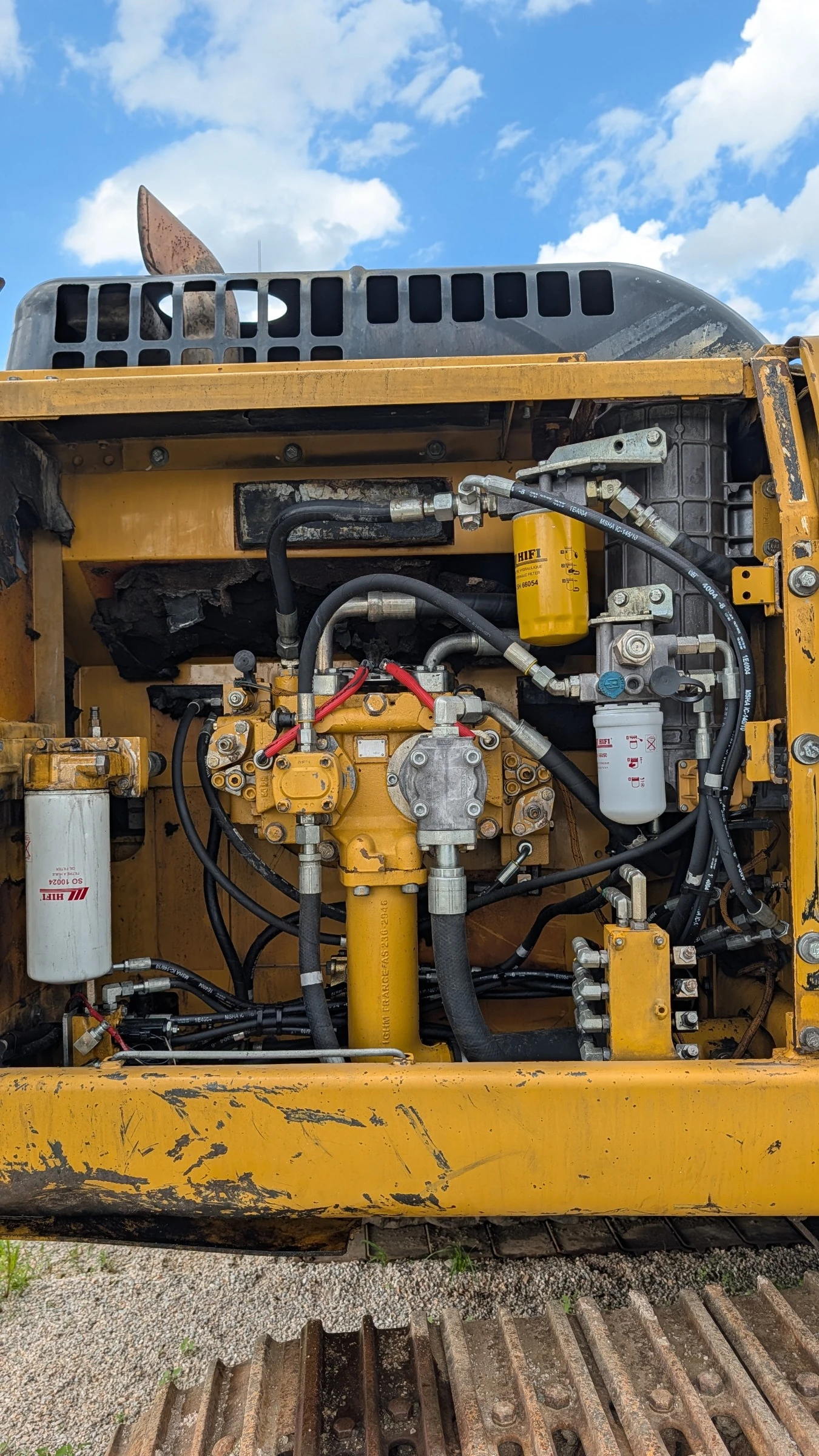 Багер Caterpillar 325D, снимка 15 - Индустриална техника - 55528164