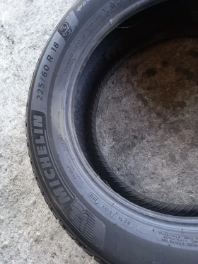 Гуми Зимни 225/60R18, снимка 8