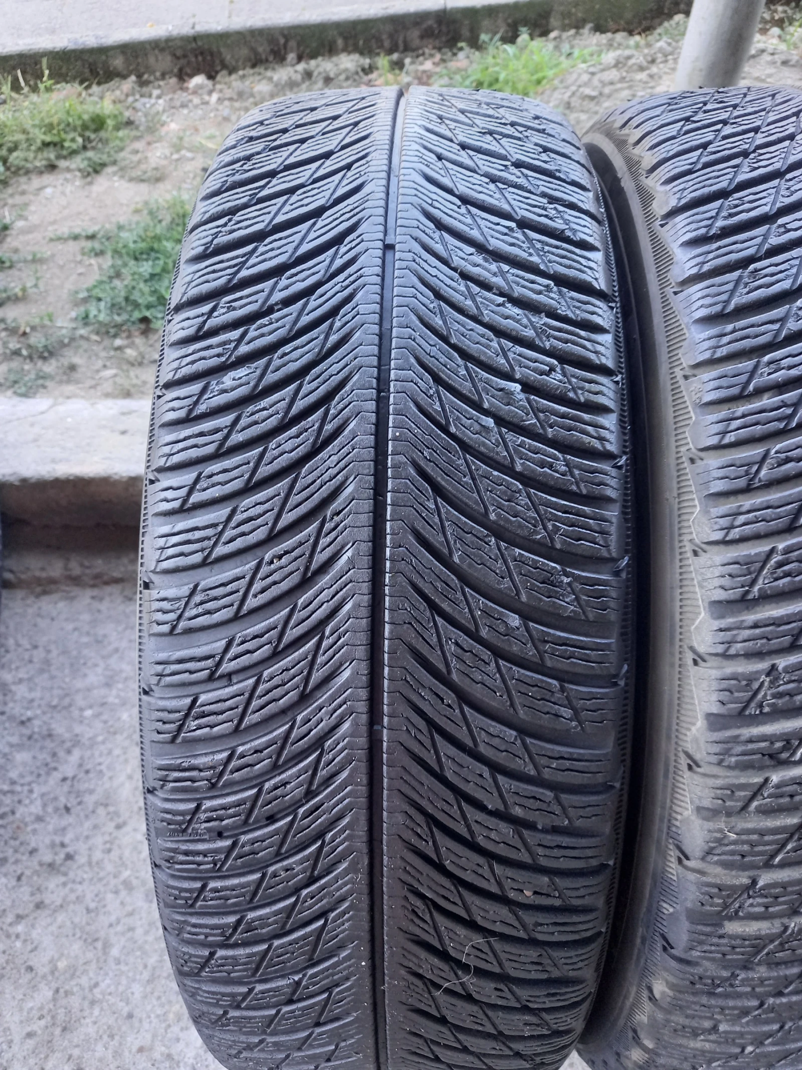 Гуми Зимни 225/60R18, снимка 7 - Гуми и джанти - 55843907