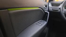 Renault Captur 1.6 E-TECH Hybrid      18000км., снимка 10