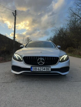 Mercedes-Benz E 220 W213 4-Matic , снимка 2