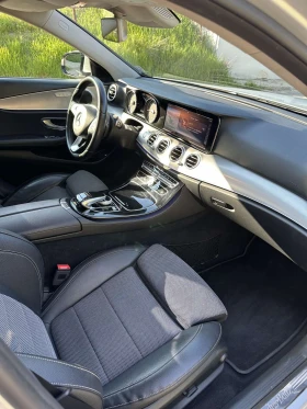 Mercedes-Benz E 220 W213 4-Matic , снимка 14