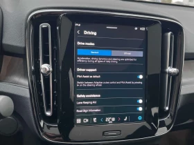 Volvo C40 Ultimate /CARFAX /Стъклен таван/Подгрев/360 камера, снимка 12