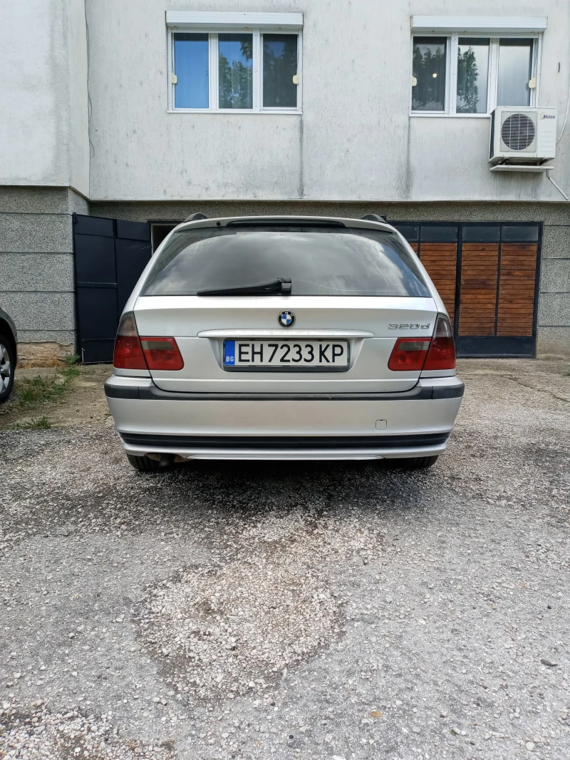 BMW 320, снимка 4 - Автомобили и джипове - 47409971