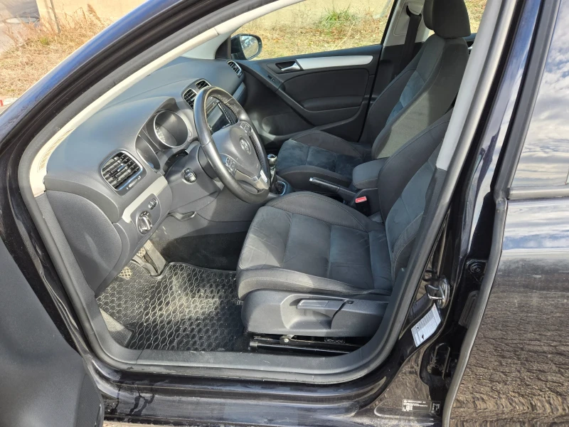 VW Golf 1.4 i-122, снимка 10 - Автомобили и джипове - 48962422