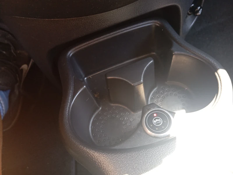 Nissan Micra 1.2 Газ- бензин , снимка 8 - Автомобили и джипове - 50788815