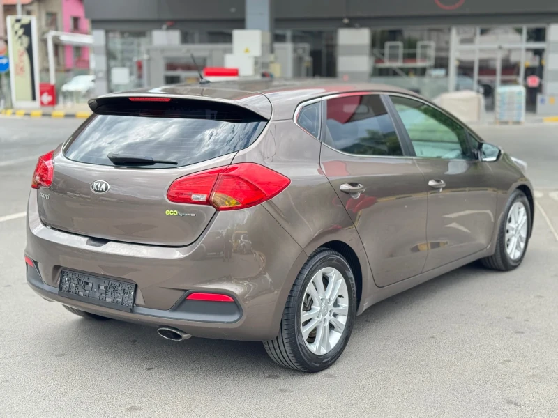 Kia Ceed 1.6CRDi , снимка 7 - Автомобили и джипове - 50977877