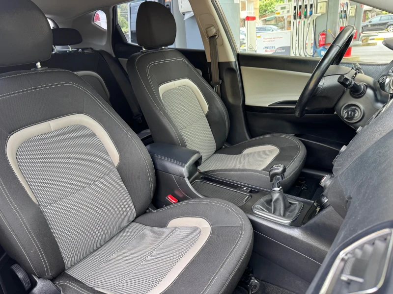 Kia Ceed 1.6CRDi , снимка 15 - Автомобили и джипове - 50977877