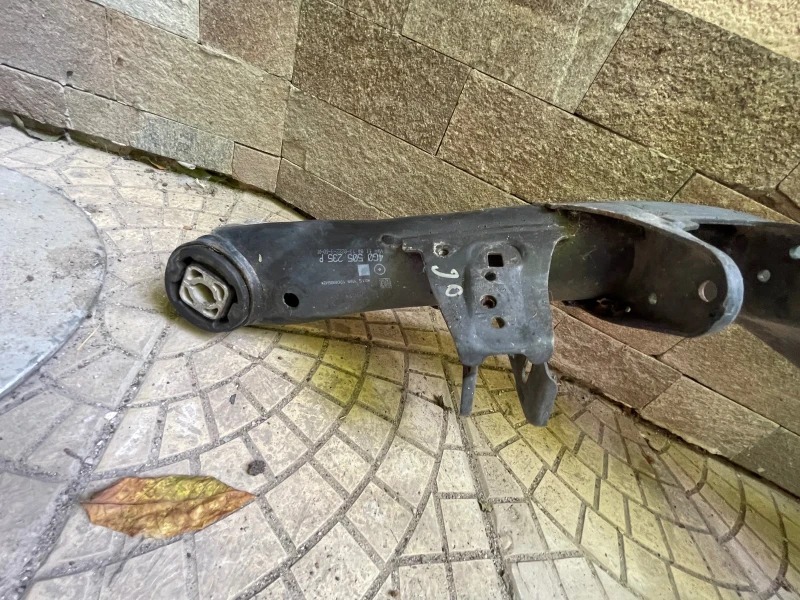 Audi A6 Заден мост и задно ляво стъкло, снимка 2 - Автомобили и джипове - 51128582